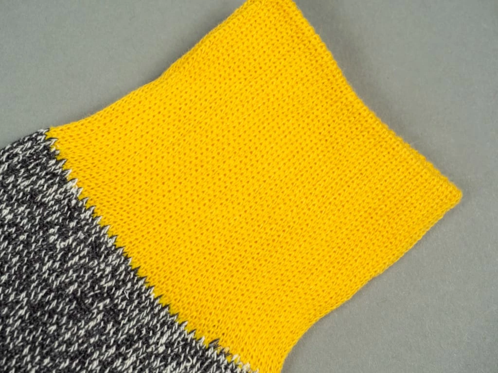 ROTOTO Double Face Crew Socks "Silk & Cotton" Yellow/Charcoal 8 ROTOTO Double Face Crew Socks "Silk & Cotton" Yellow/Charcoal