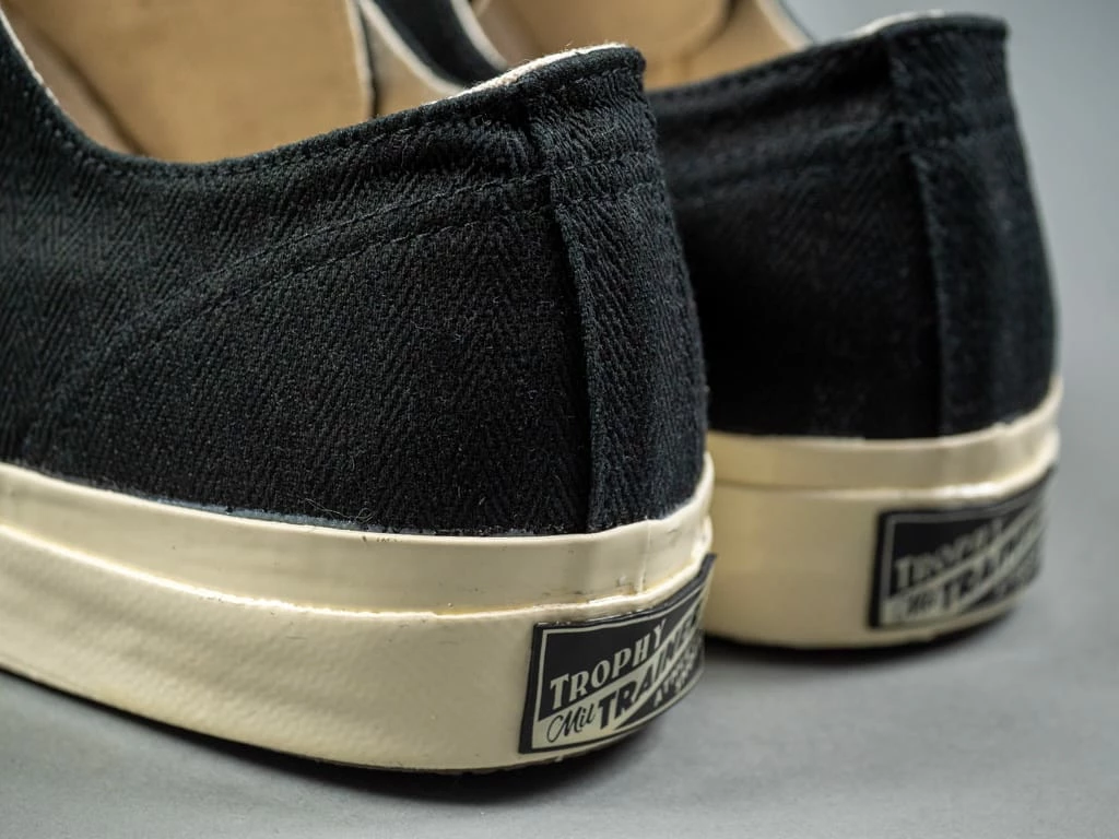 Trophy Clothing Mill Trainers Low-Top Black X Cream 9 Trophy Clothing Mill Trainers Low-Top Black X Cream