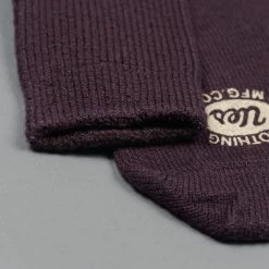 UES Yarn Uneveness Three-Ply Socks Brown