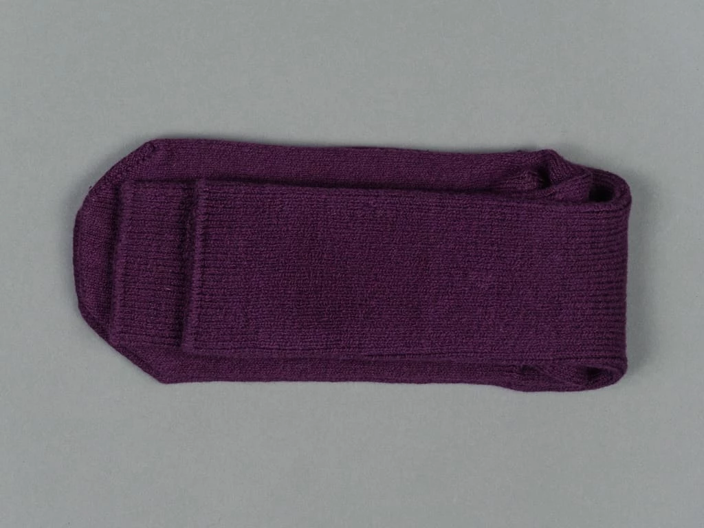 UES Yarn Uneveness Three-Ply Socks Purple 6 UES Yarn Uneveness Three-Ply Socks Purple